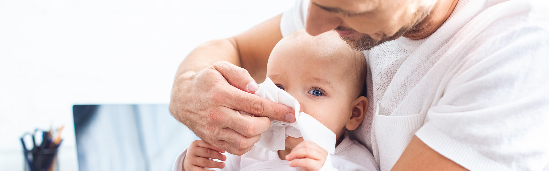 Rýma u kojenců a miminek