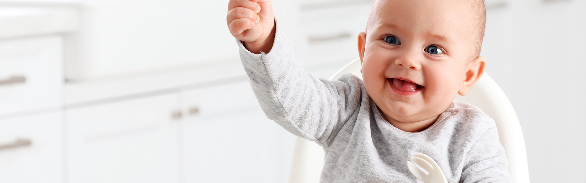 Jak děti naučit jíst pevnou stravu a kdy je vhodná doba s ní začít