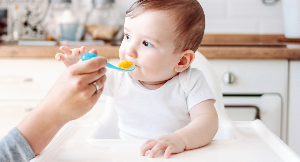 Jak připravit a zavádět nemléčné příkrmy